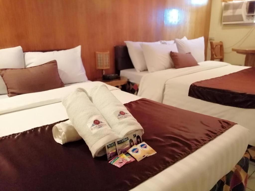 Hotel Asuncion Лаоаг Экстерьер фото