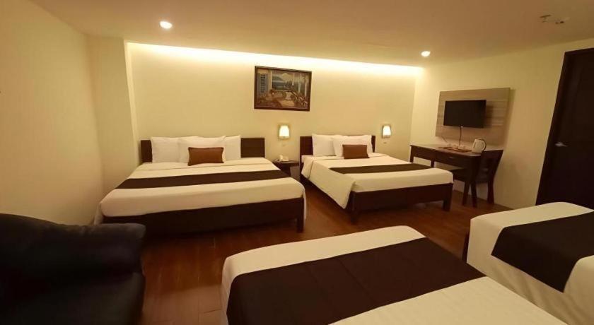 Hotel Asuncion Лаоаг Экстерьер фото